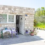 Good Vibrations Apartment Rozat