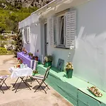 アパート Good Vibrations