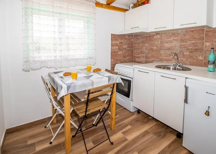 Good Vibrations 아파트 *